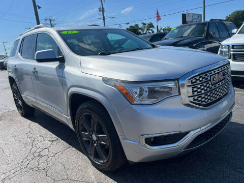 2017 GMC Acadia Denali