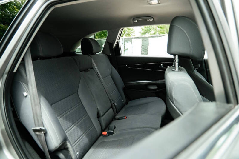 2017 Kia Sorento LX
