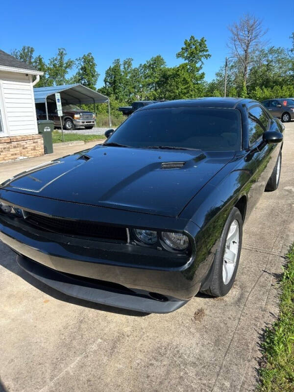 2013 Dodge Challenger SXT photo 2