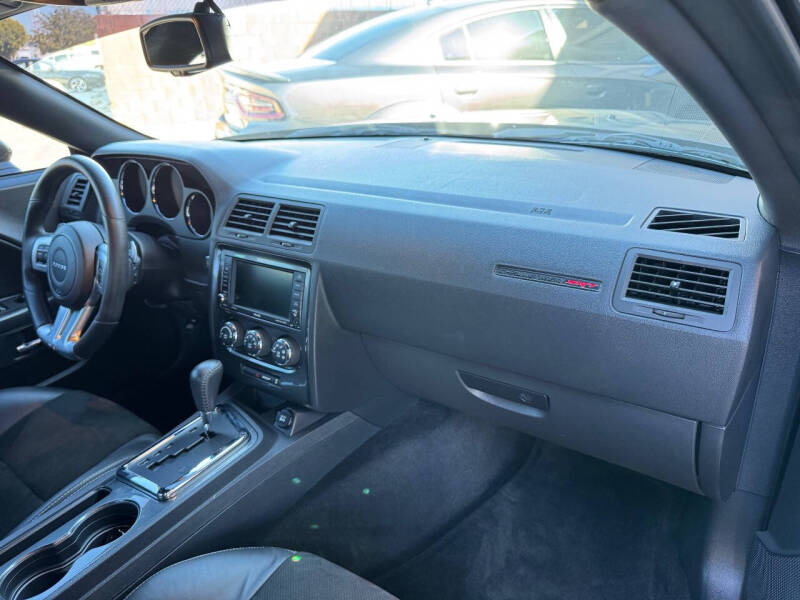 2014 Dodge Challenger SRT8 Core