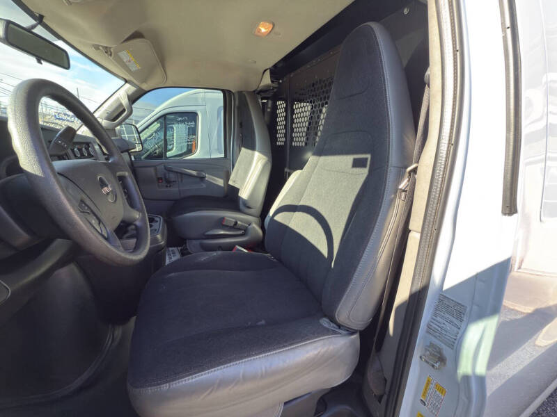 2021 GMC Savana 2500