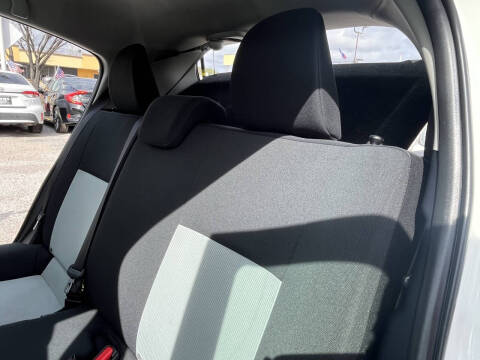 2014 Toyota Prius c One