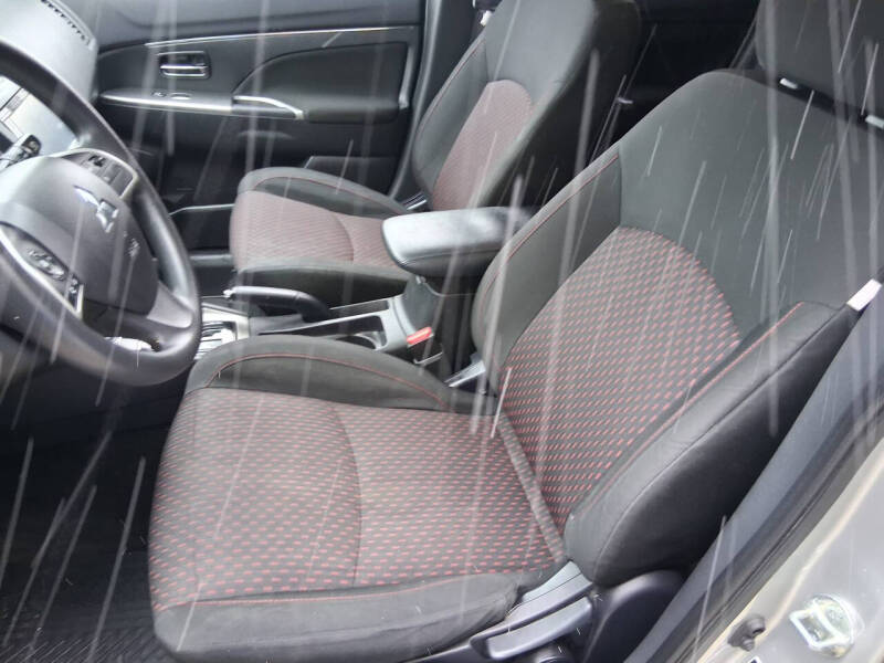 2019 Mitsubishi Outlander Sport SE