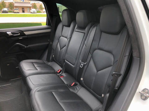 2013 Porsche Cayenne GTS