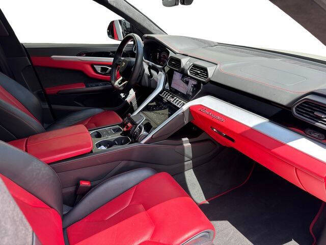 2020 Lamborghini Urus