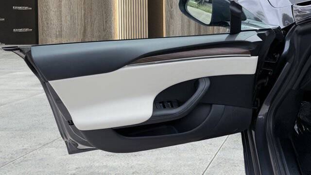 2023 Tesla Model S Standard Range