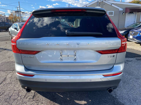2018 Volvo XC60 T5 Momentum