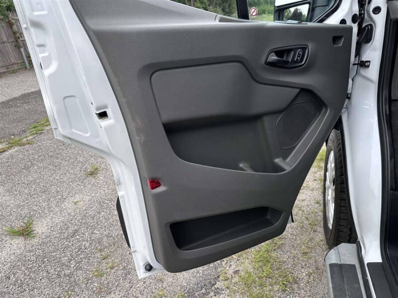 2025 Ford Transit