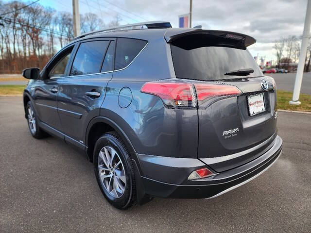 2017 Toyota RAV4 Hybrid XLE