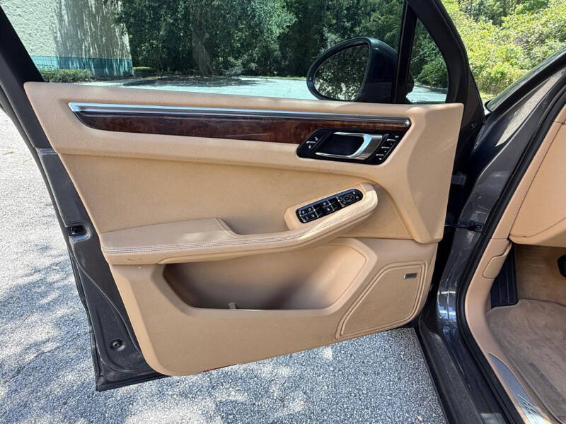 2016 Porsche Macan S