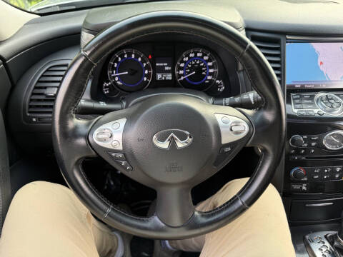 2013 Infiniti FX37