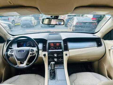 2013 Ford Taurus SEL