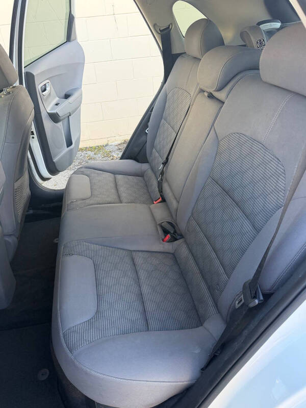 2017 Kia Niro LX