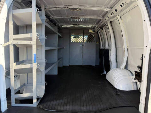 2022 GMC Savana 2500