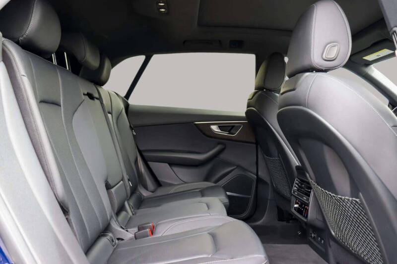 2021 Audi Q8 quattro Premium Plus 55 TFSI