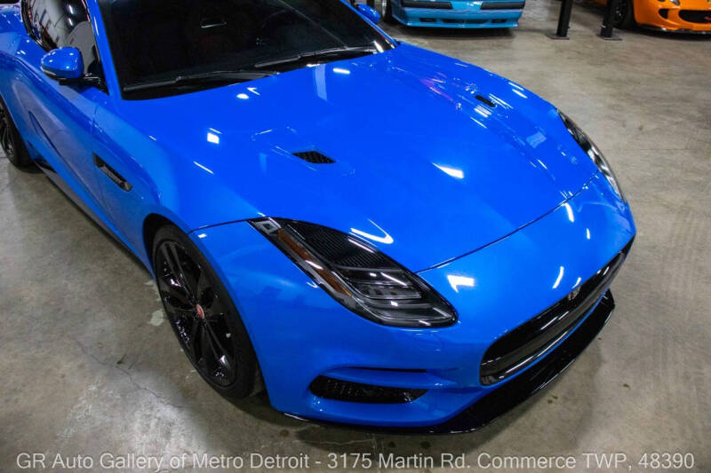 2020 Jaguar F-TYPE R