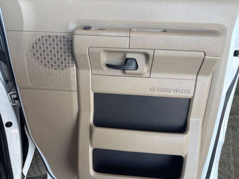 2012 Ford E-Series E-350 SD XLT