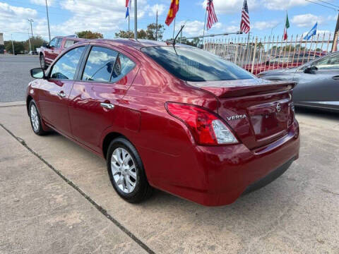 2017 Nissan Versa 1.6 SV
