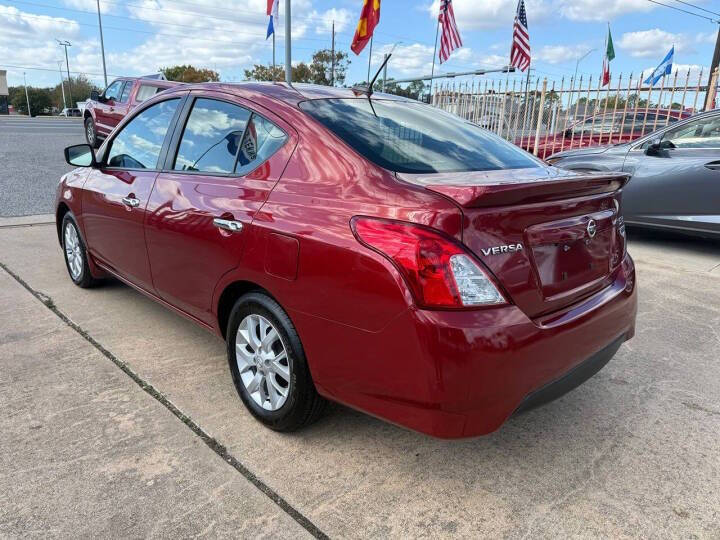 2017 Nissan Versa 1.6 SV