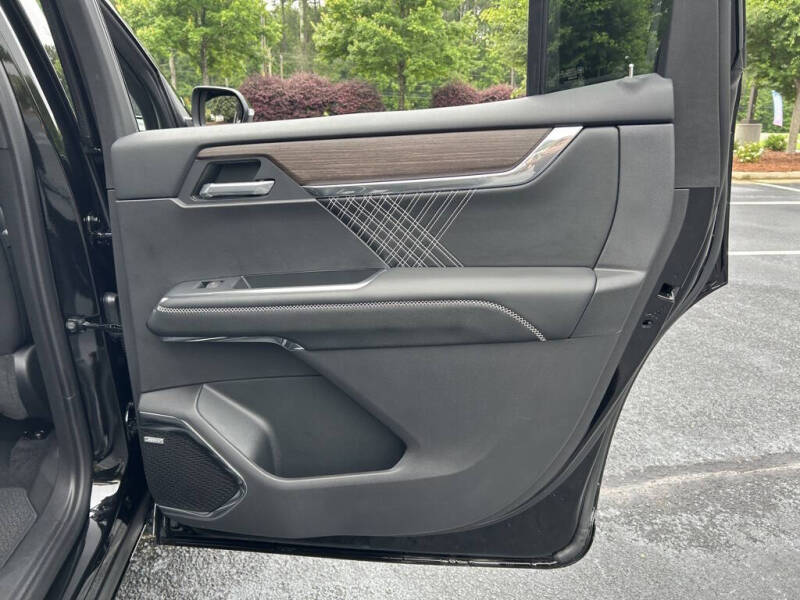 2025 GMC Acadia Denali