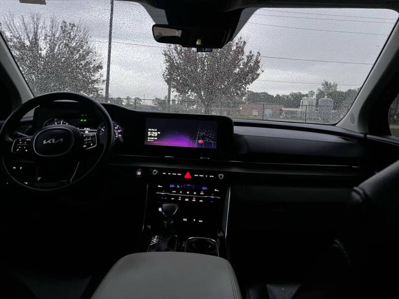 2022 Kia Carnival EX