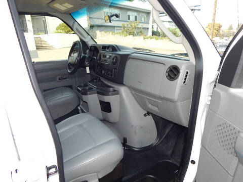 2013 Ford E-Series E-150