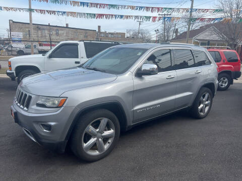 2014 Jeep Grand Cherokee for sale at RON'S AUTO SALES INC in Cicero IL