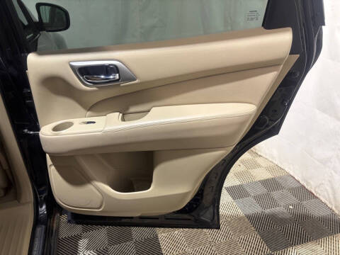 2014 Nissan Pathfinder SL