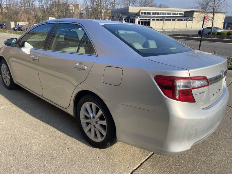 Image 2 of 2013 Toyota Camry XLE