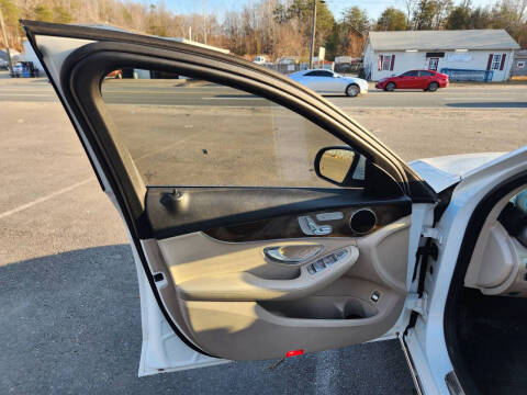 2016 Mercedes-Benz C-Class