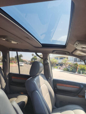 2003 Lexus LX 470