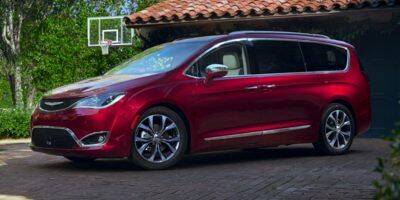 2018 Chrysler Pacifica for sale at Jerry Morese Auto Sales LLC in Springfield NJ