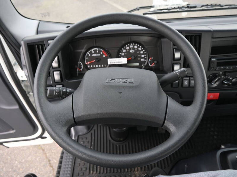 2024 Isuzu NPR HD 1F3