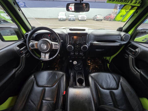 2013 Jeep Wrangler Unlimited Sahara