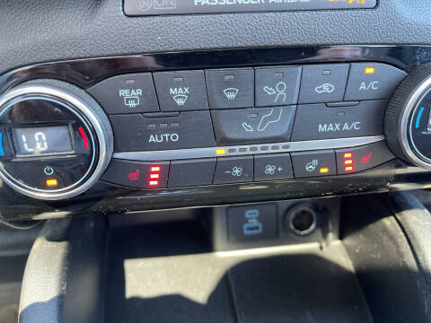 2021 Ford Escape SE