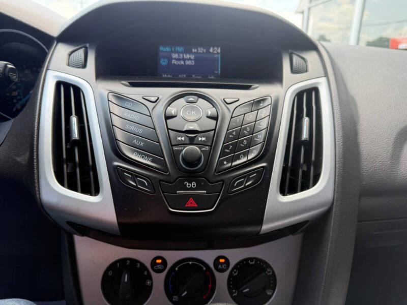 2012 Ford Focus SE