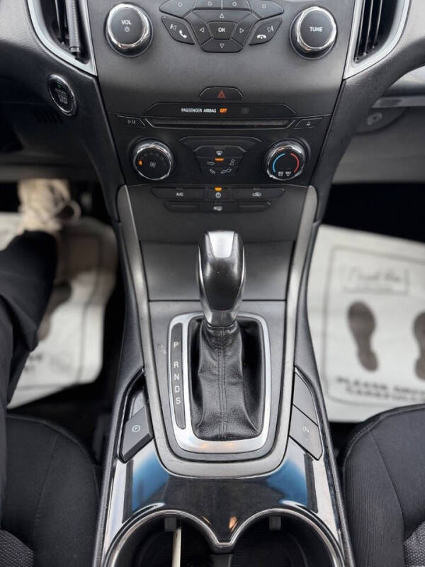 2018 Ford Edge SE