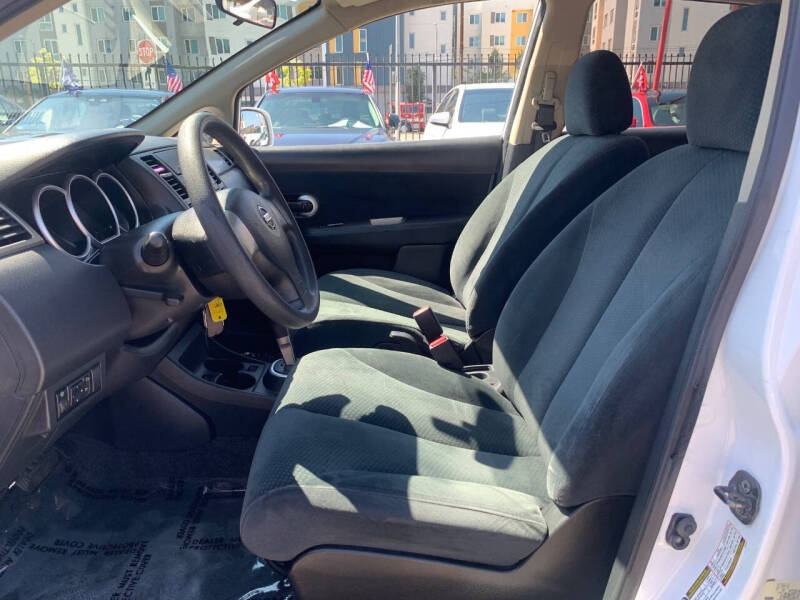 2011 Nissan Versa 1.8 S
