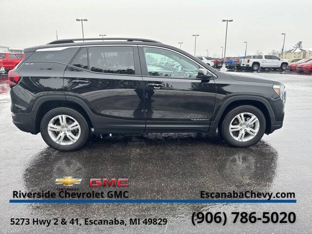 2022 GMC Terrain SLE