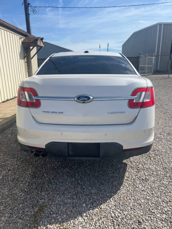 2011 Ford Taurus Limited