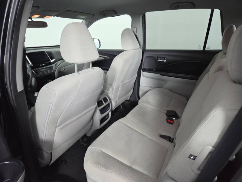 2017 Honda Pilot EX