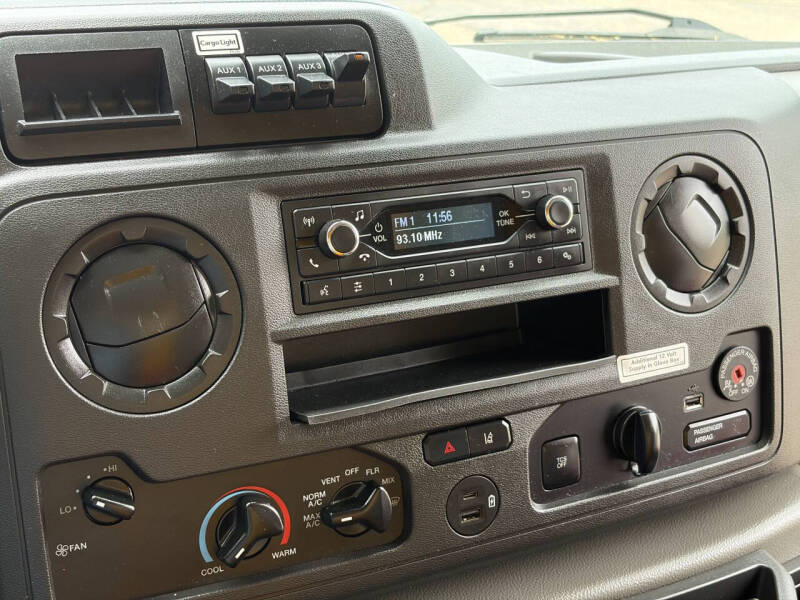 2022 Ford E-Series E-350 SD