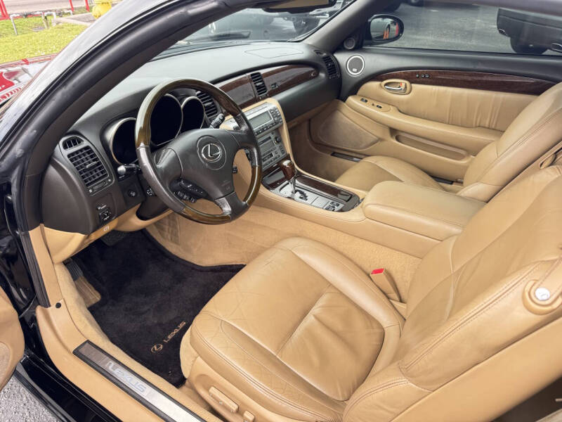 2006 Lexus SC 430