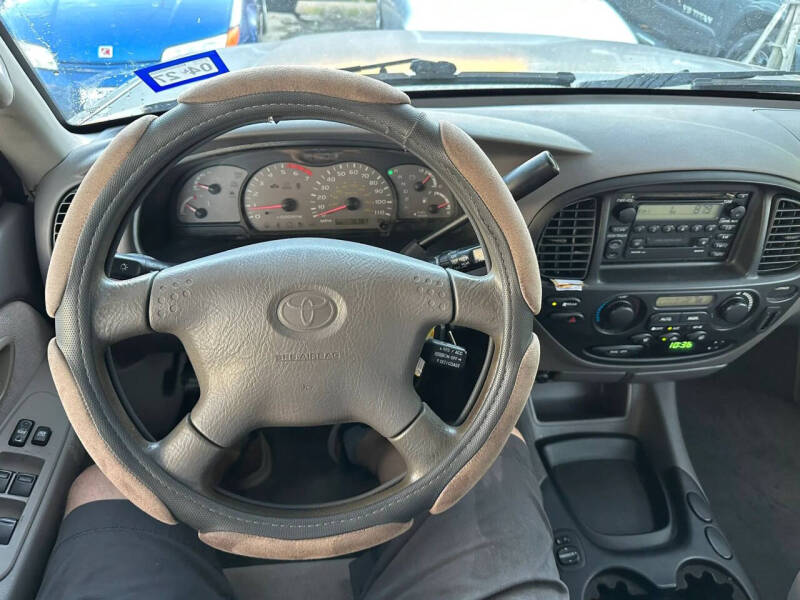 2002 Toyota Sequoia SR5