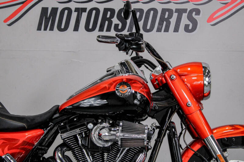 2014 Harley-Davidson CVO Road King