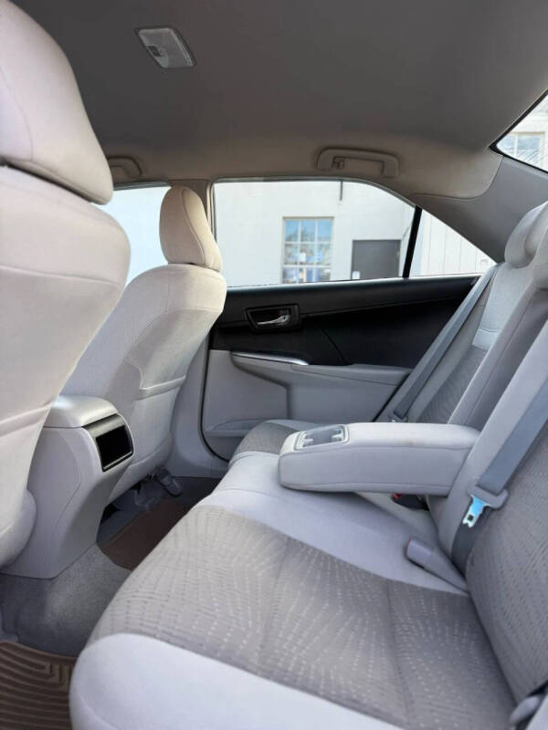 2013 Toyota Camry Hybrid