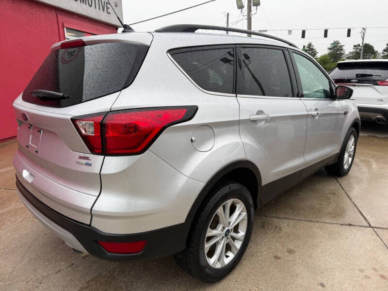 2019 Ford Escape SEL