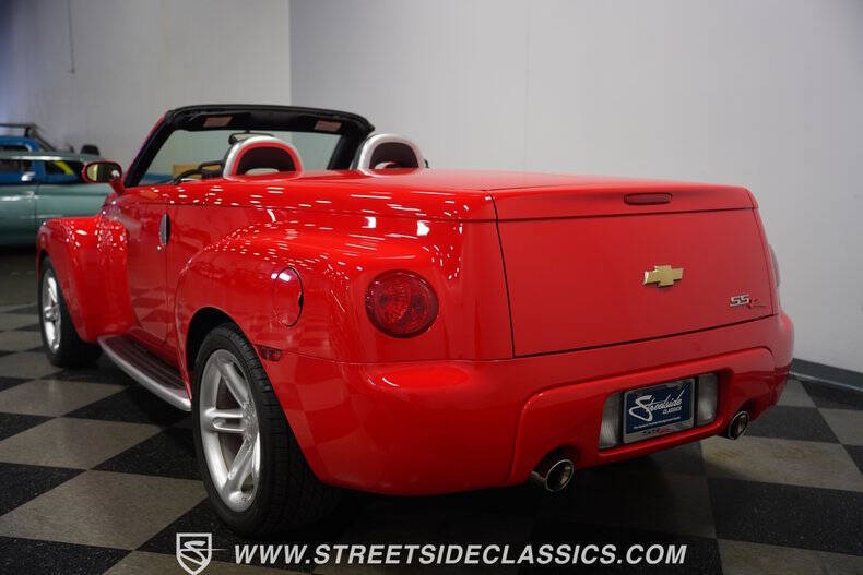 2004 Chevrolet SSR LS