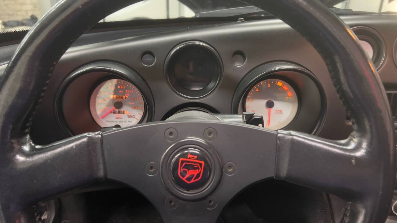 1996 Dodge Viper 35