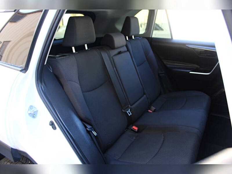 2021 Toyota RAV4 Hybrid LE